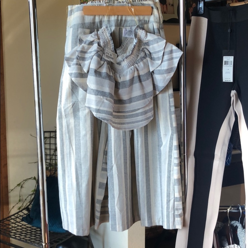 two piece set.Off the shoulder top wide leg pants